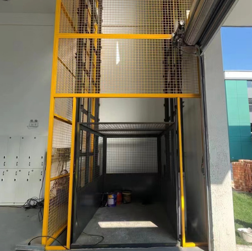 枣庄导轨式升降机助力物流园破解运输难题