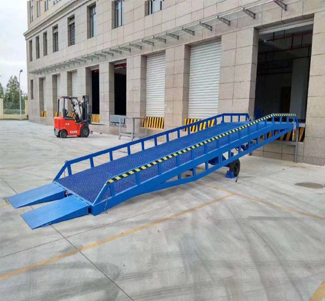 枣庄移动式登车桥装卸
